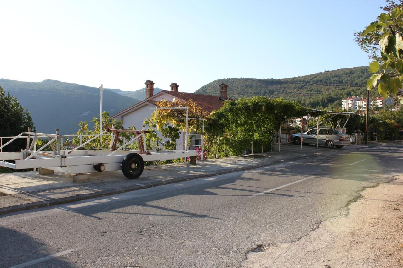 Apartments With A Parking Space Rabac, Labin - 7410 Екстер'єр фото