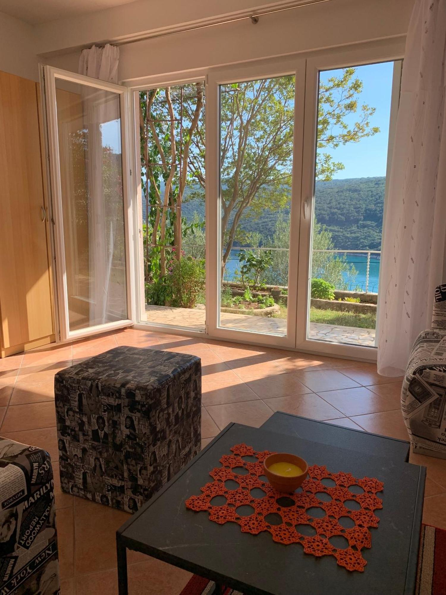 Apartments With A Parking Space Rabac, Labin - 7410 Номер фото